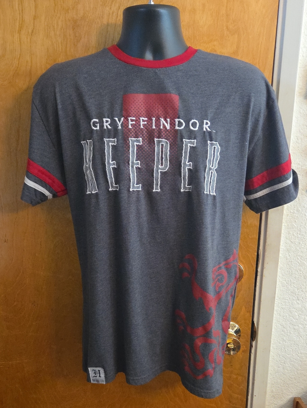 Harry Potter Shirt Gryffindor Quidditch Team Keeper Red Universal Studios Large